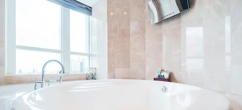 Bathroom Window Coverings in Greenacres, FL