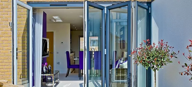 Commercial Door Glass Repair in Greenacres, FL