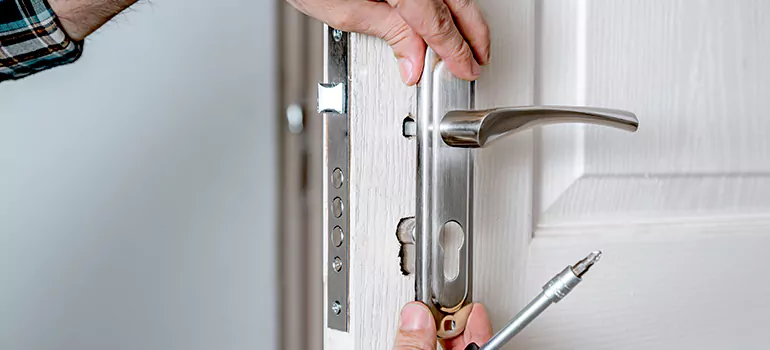 Front Door Knob Repair in Greenacres, FL